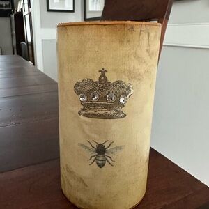 Vintage Style Crown and Bee Battery Candle